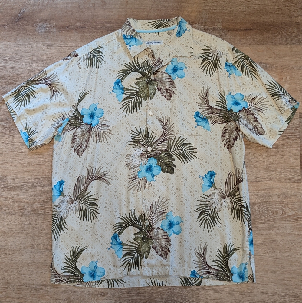 Tommy Bahama Men's Silk Hawaiian Tropical Floral Men's Shirt Large